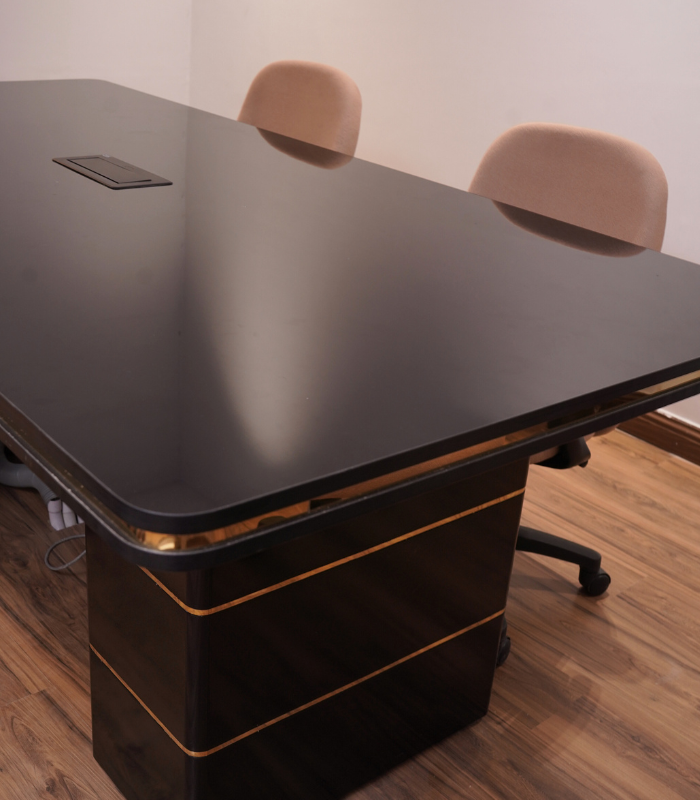 Concord-Meeting-Table-with-Catalyst-Chair