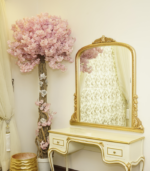 Royal-Reflections-Mirror-and-Console-Royal-Thrones-Furniture