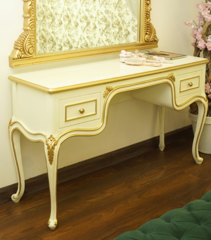 Royal-Reflections-Mirror-and-Console-Royal-Thrones-Furniture